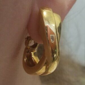 HEAVY MAYORS BIRKS ITALY 18K TWIST KISS CROSSOVER 'X' KNOT HOOP HUGGIE EARRINGS